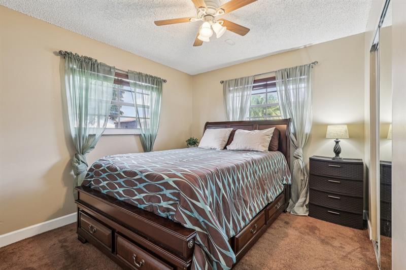 Image 10 of 70 For 5411 19th St