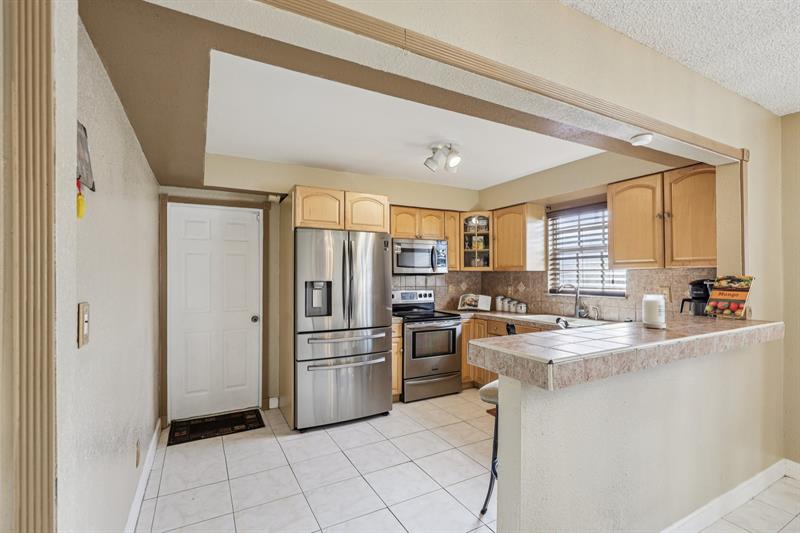 Image 13 of 70 For 5411 19th St