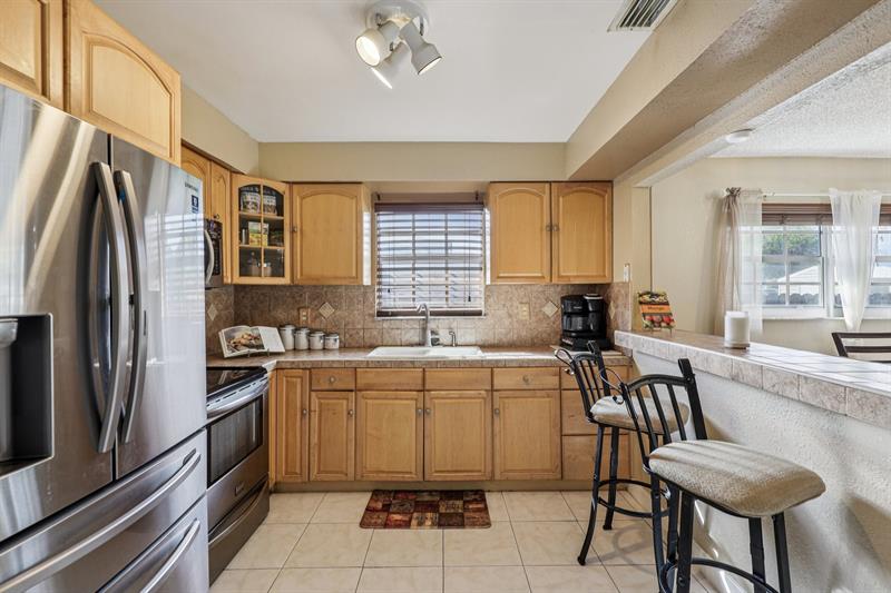 Image 3 of 70 For 5411 19th St