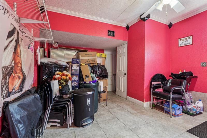 Image 41 of 70 For 5411 19th St