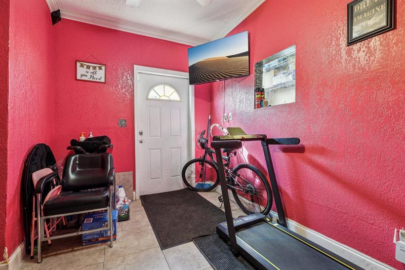 Image 44 of 70 For 5411 19th St