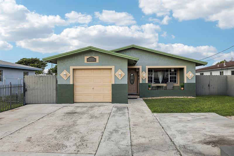 Image 51 of 70 For 5411 19th St