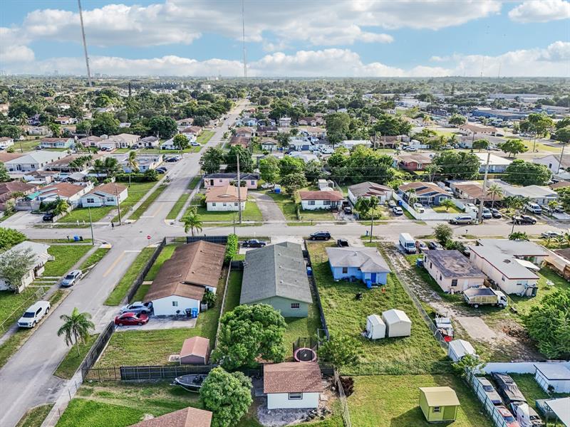 Image 63 of 70 For 5411 19th St