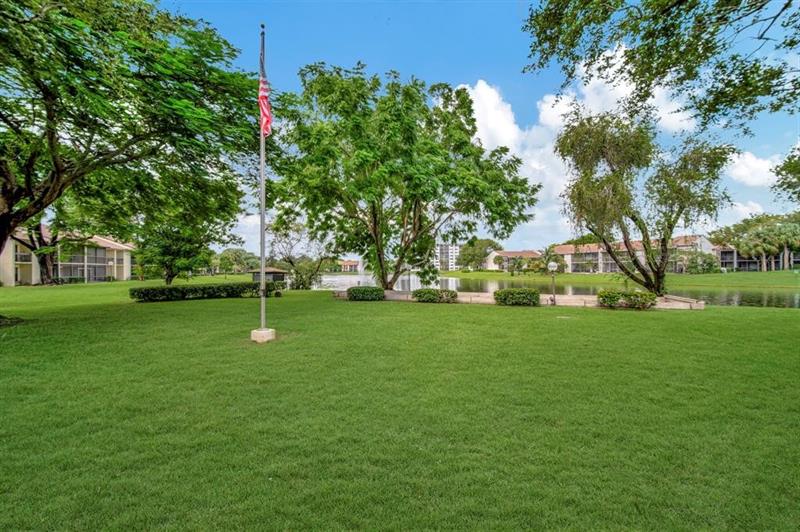 Image 19 of 19 For 2059 15th St  217