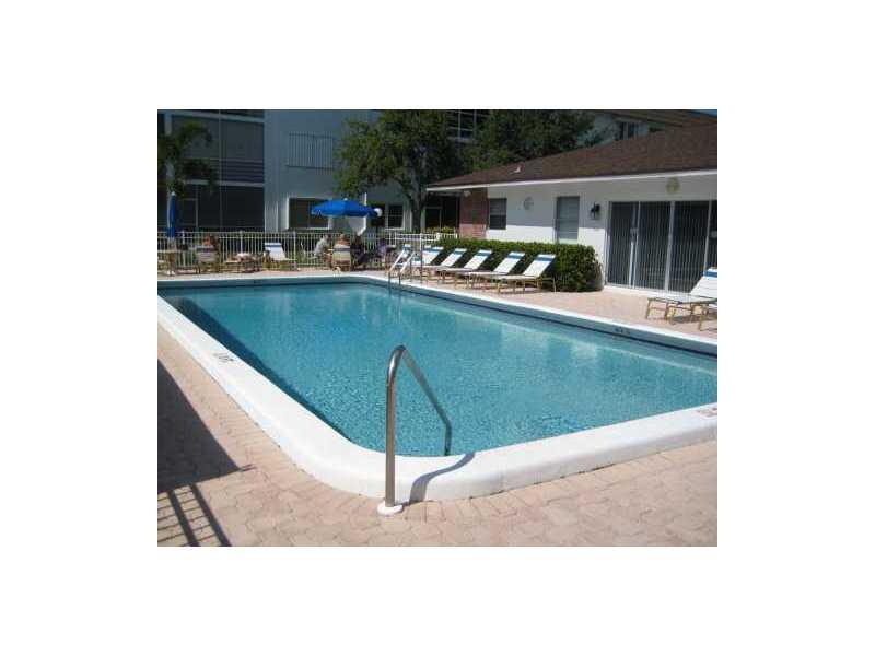 Image 5 of 16 For 1501 Ocean Blvd  218