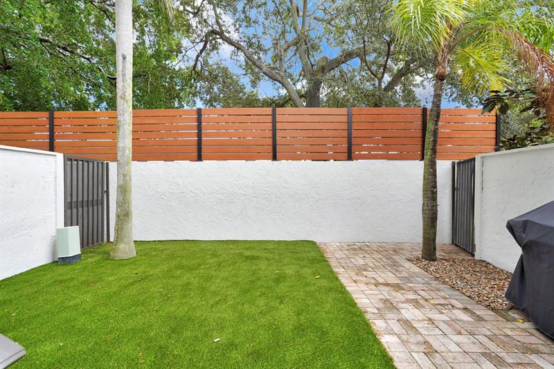 Image 12 of 76 For 3000 8th Ter  B-5