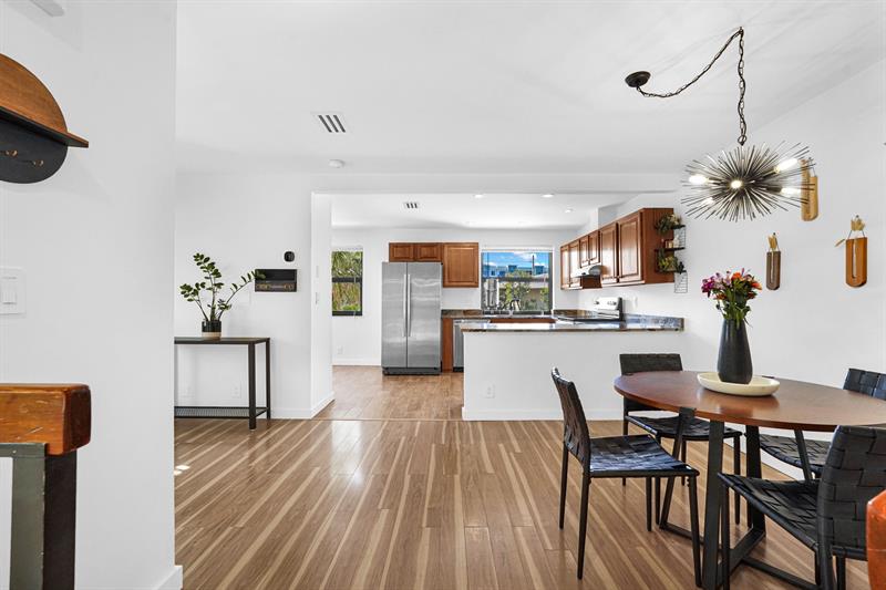 Image 21 of 76 For 3000 8th Ter  B-5