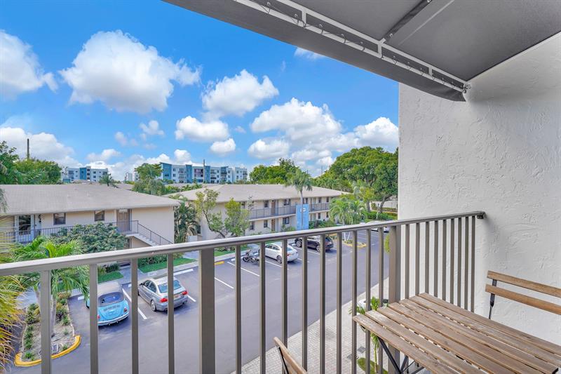 Image 40 of 76 For 3000 8th Ter  B-5