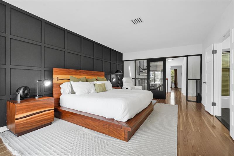 Image 41 of 76 For 3000 8th Ter  B-5