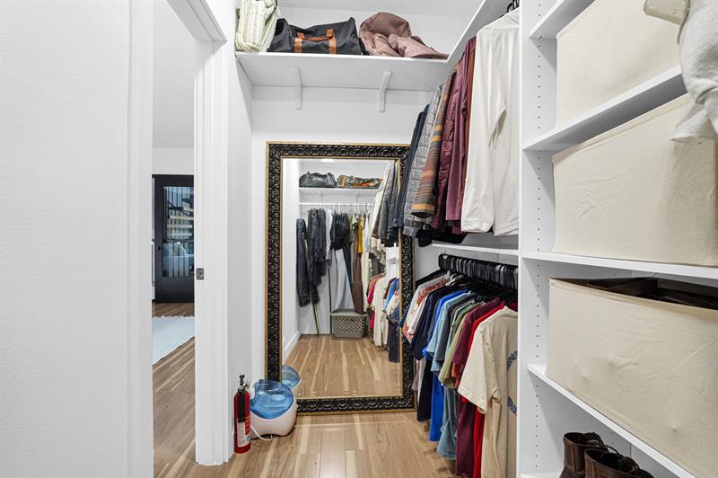 Image 43 of 76 For 3000 8th Ter  B-5