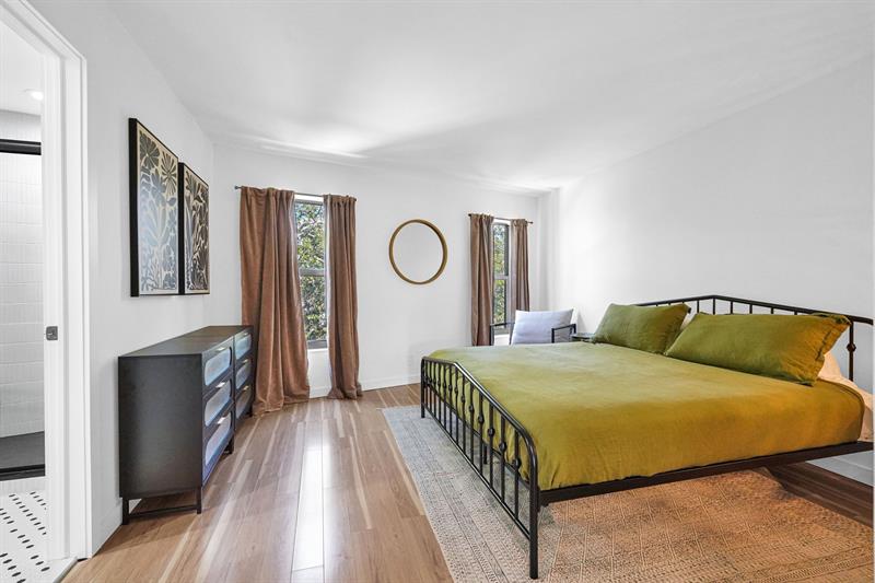 Image 49 of 76 For 3000 8th Ter  B-5