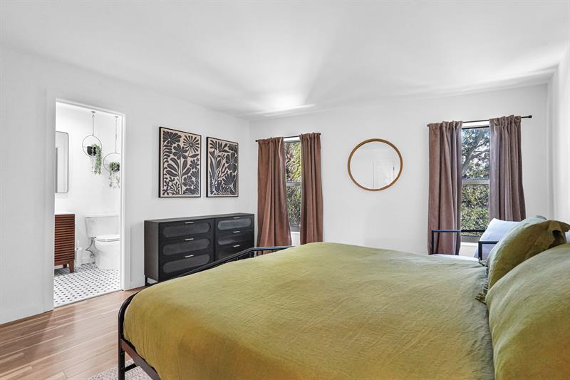 Image 50 of 76 For 3000 8th Ter  B-5