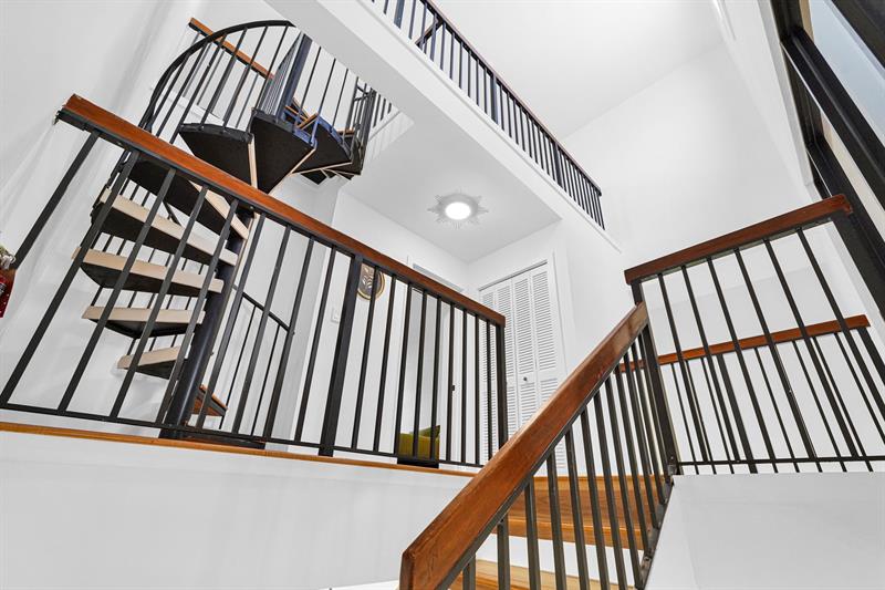 Image 60 of 76 For 3000 8th Ter  B-5