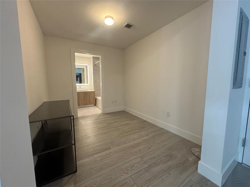 Image 10 of 35 For 2960 207th St  508