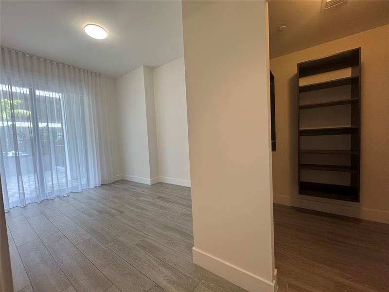 Image 17 of 35 For 2960 207th St  508