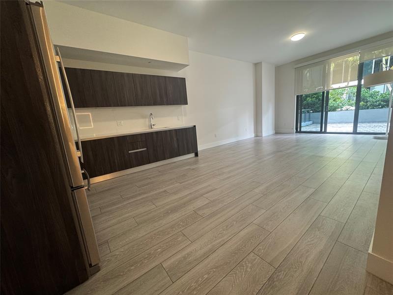 Image 7 of 35 For 2960 207th St  508