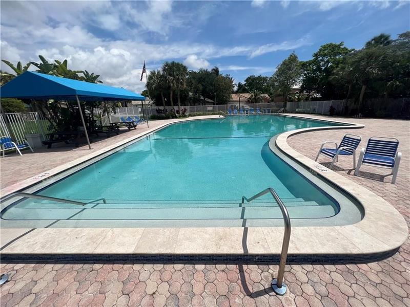 Image 8 of 35 For 211 45th Av  