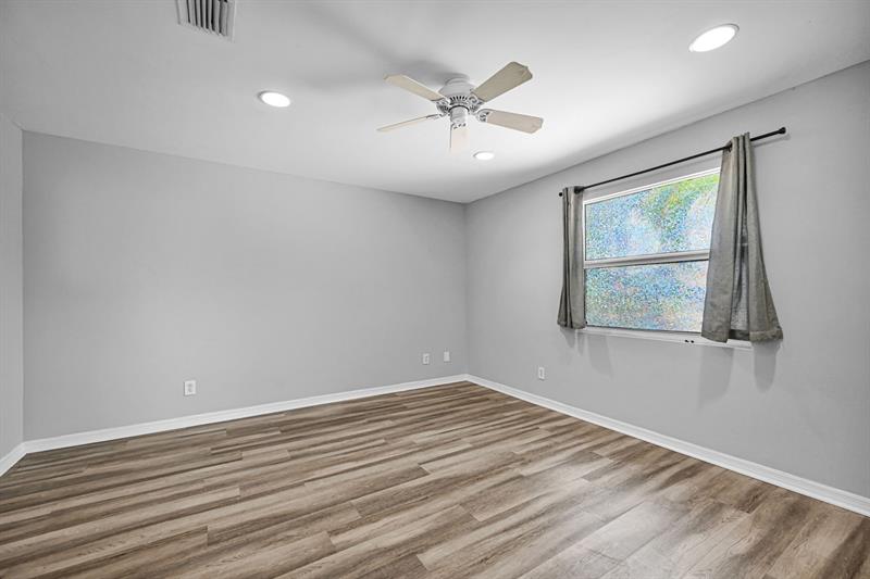 Image 10 of 54 For 16648 8th Ave