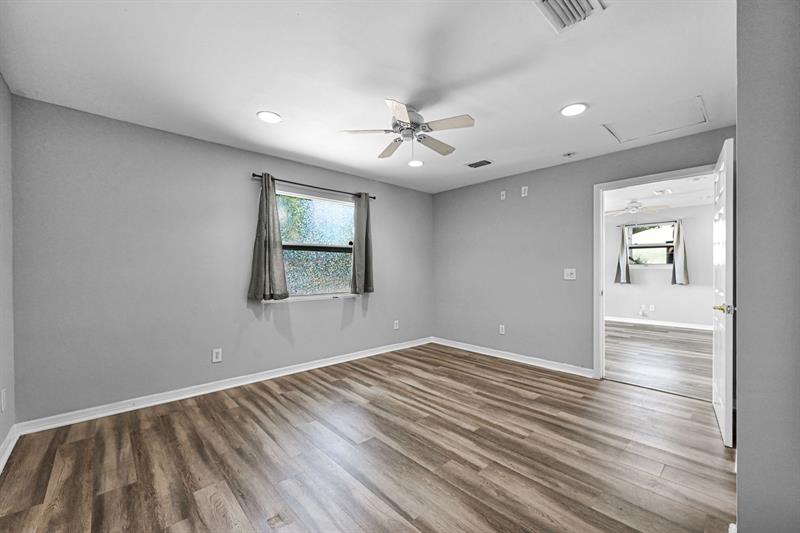 Image 11 of 54 For 16648 8th Ave