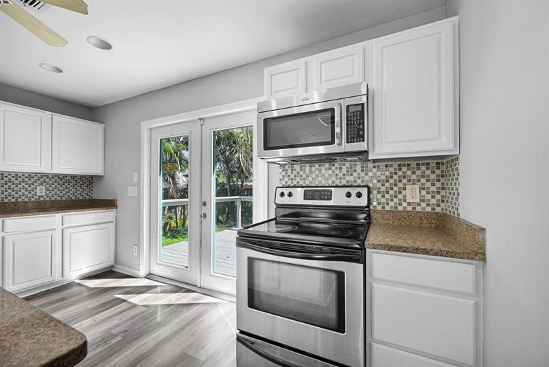 Image 30 of 54 For 16648 8th Ave