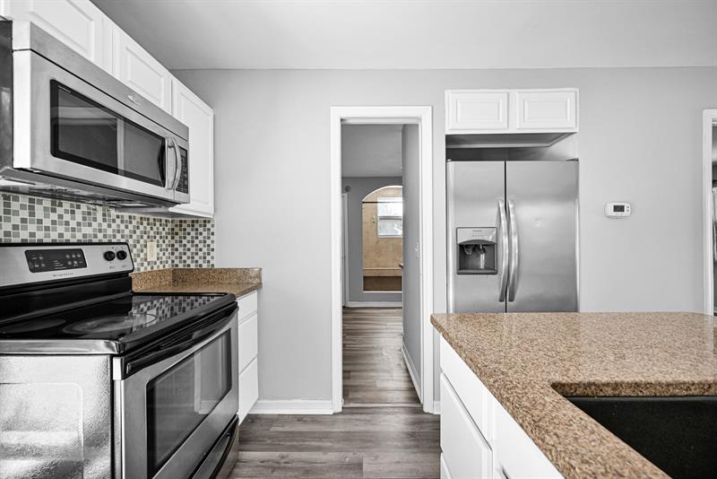 Image 31 of 54 For 16648 8th Ave