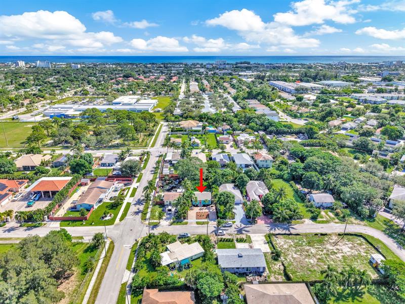 Image 41 of 54 For 16648 8th Ave