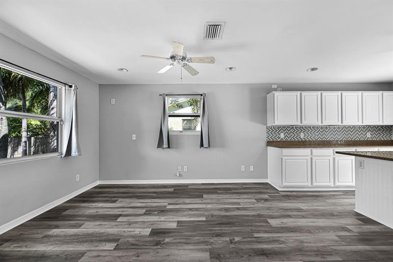 Image 7 of 54 For 16648 8th Ave