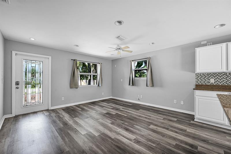 Image 8 of 54 For 16648 8th Ave