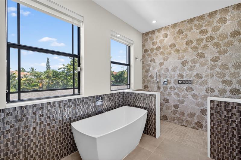 Image 20 of 48 For 1747 12th St  1747