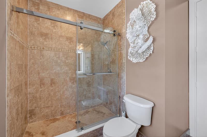 Image 27 of 48 For 1747 12th St  1747