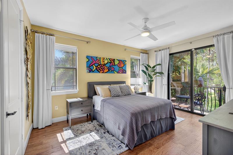 Image 29 of 48 For 1747 12th St  1747