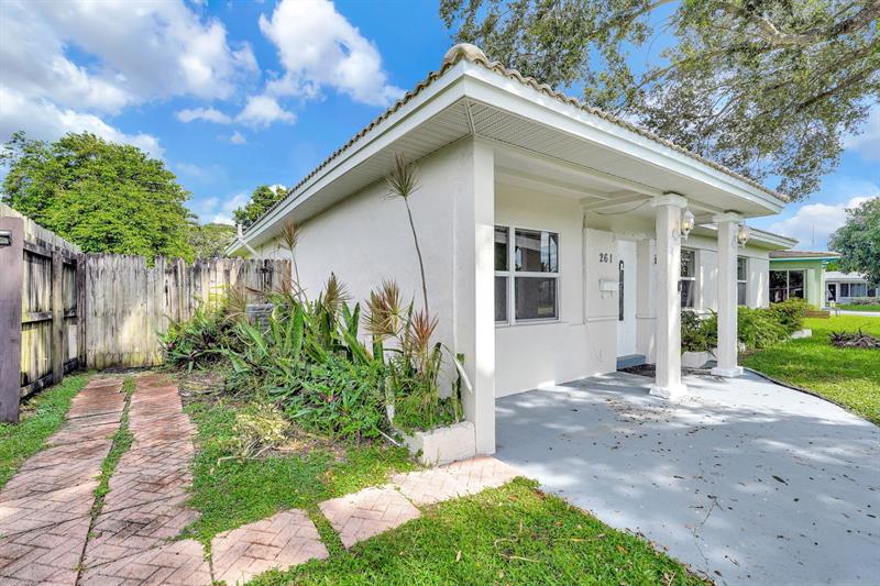 Image 18 of 70 For 261 45th St  