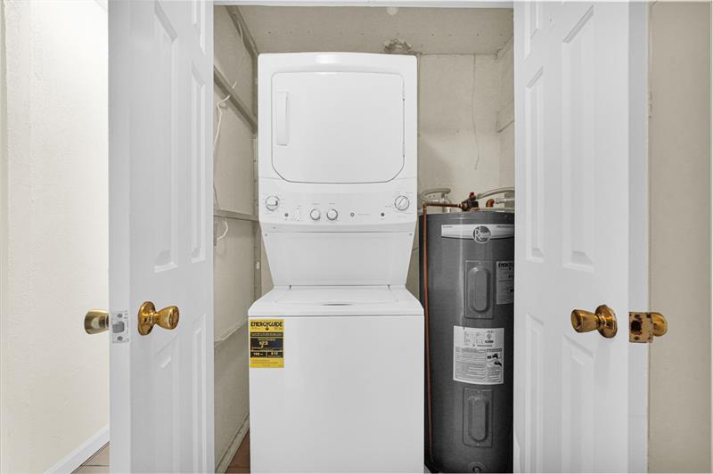 Image 44 of 70 For 261 45th St  