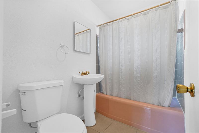 Image 55 of 70 For 261 45th St  