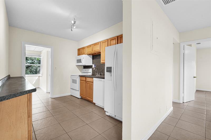 Image 67 of 70 For 261 45th St  