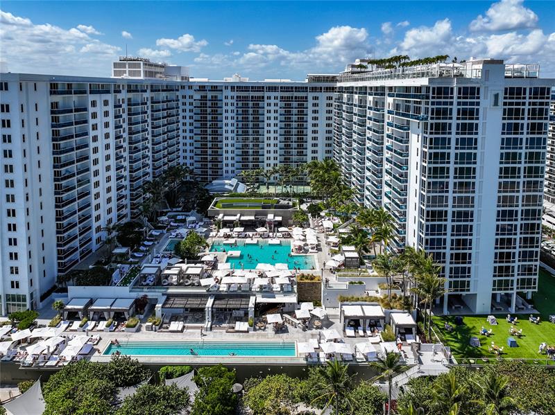 Image 12 of 15 For 2301 Collins Ave  1015