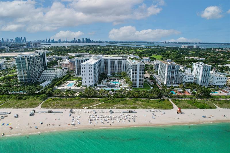 Image 4 of 15 For 2301 Collins Ave  1015