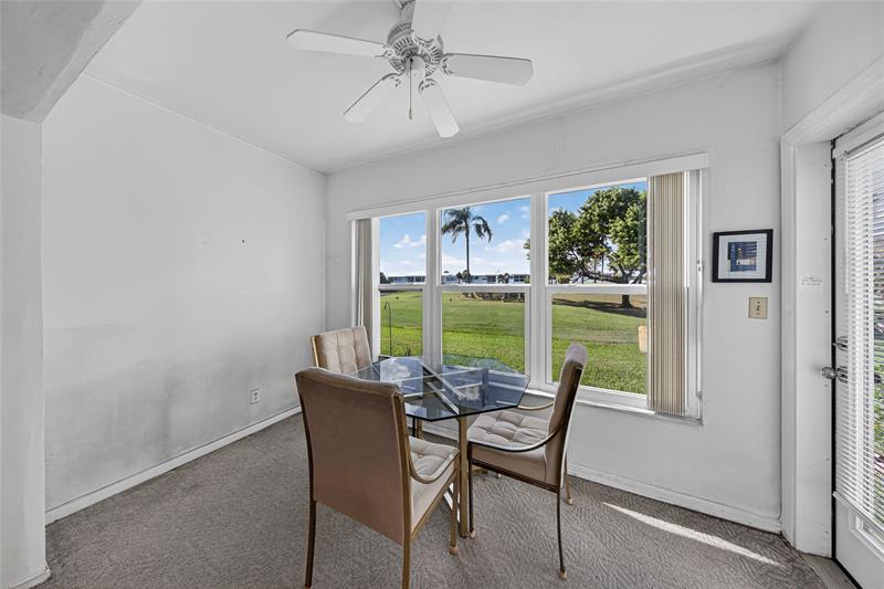 Image 11 of 61 For 2751 Golf Blvd  1023