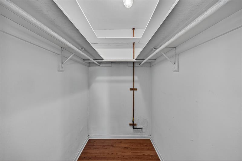 Image 29 of 61 For 2751 Golf Blvd  1023