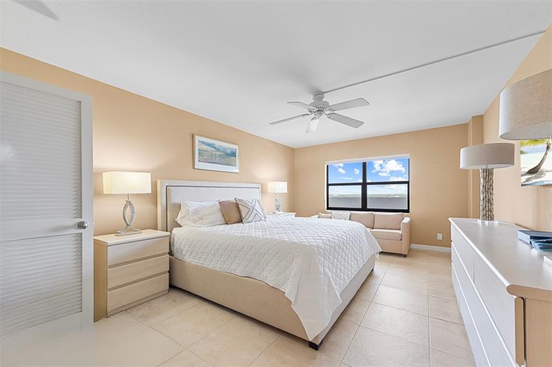Image 15 of 33 For 1905 Ocean Blvd  14d