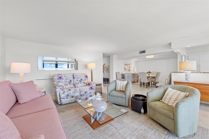 Image 5 of 33 For 1905 Ocean Blvd  14d