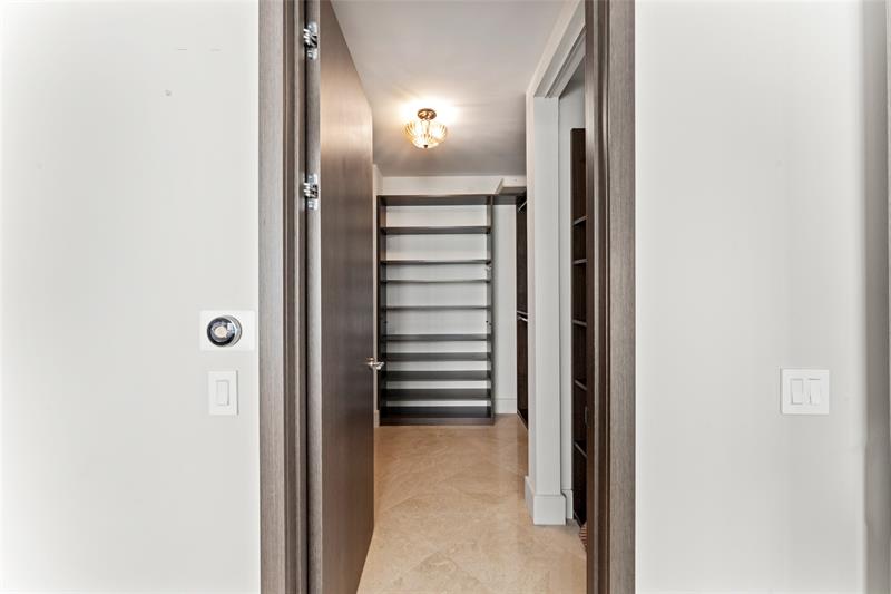 Image 31 of 75 For 5959 Collins Ave  1201