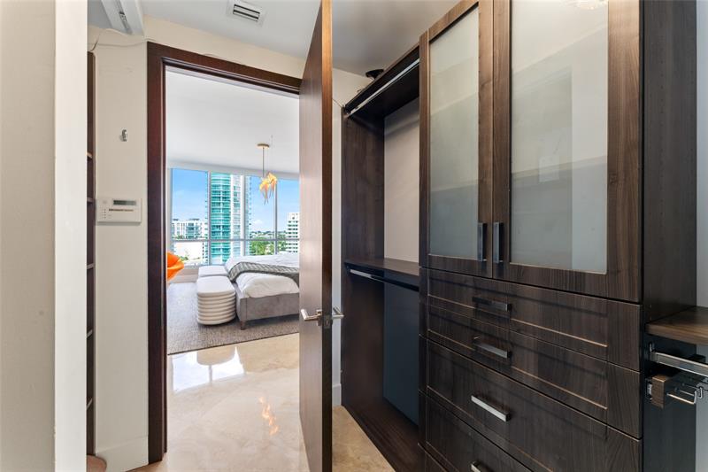 Image 33 of 75 For 5959 Collins Ave  1201