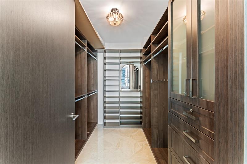 Image 34 of 75 For 5959 Collins Ave  1201
