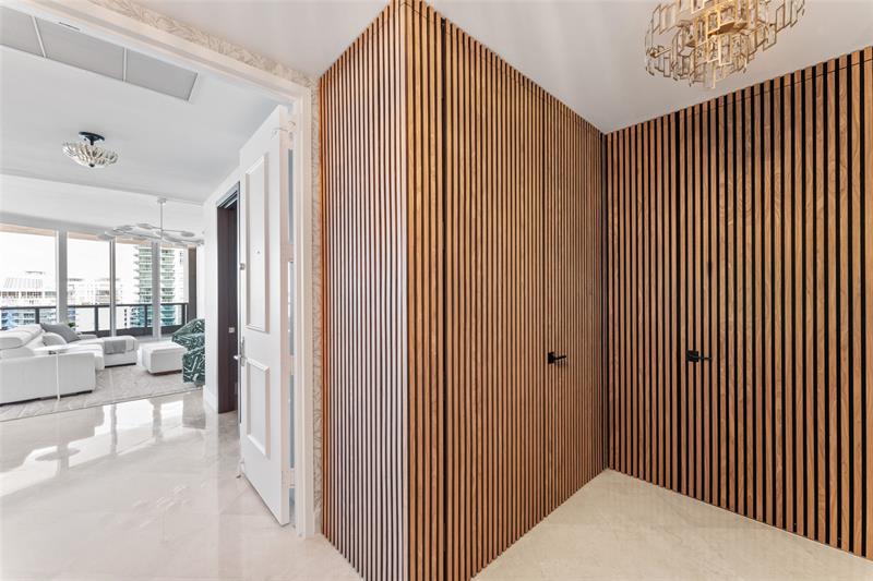 Image 6 of 75 For 5959 Collins Ave  1201