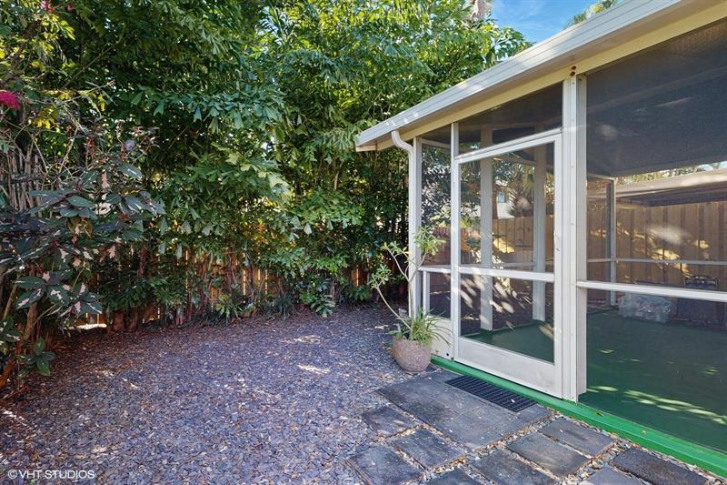 Image 14 of 21 For 2113 11th Ave  2113