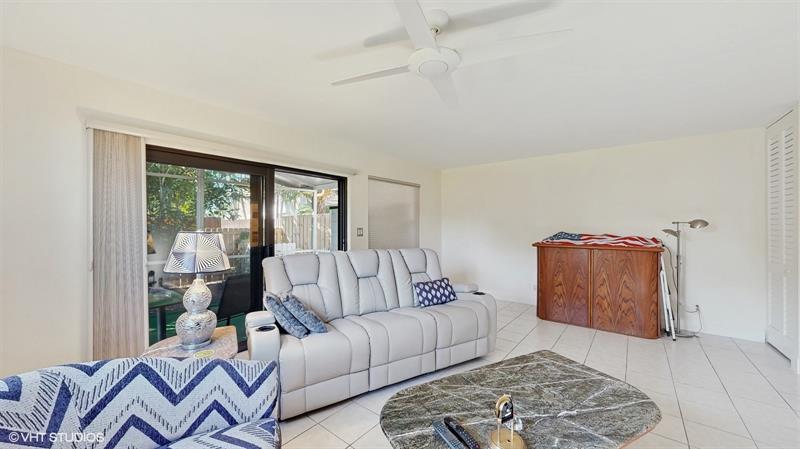 Image 4 of 21 For 2113 11th Ave  2113