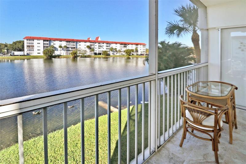 Image 20 of 31 For 4751 21st St  209