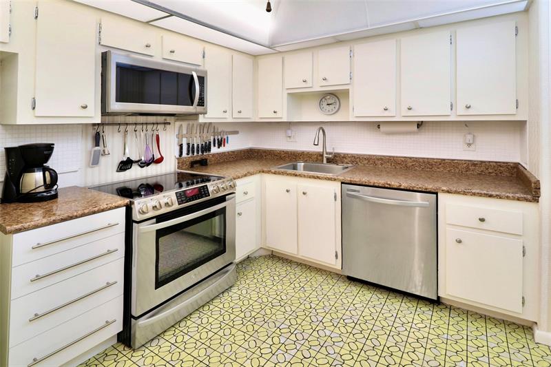 Image 23 of 31 For 4751 21st St  209