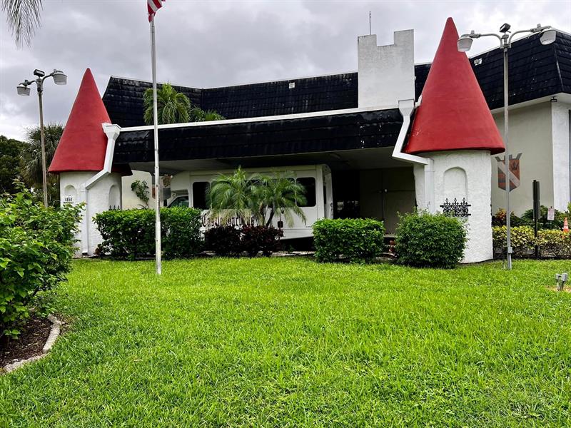 Image 26 of 31 For 4751 21st St  209